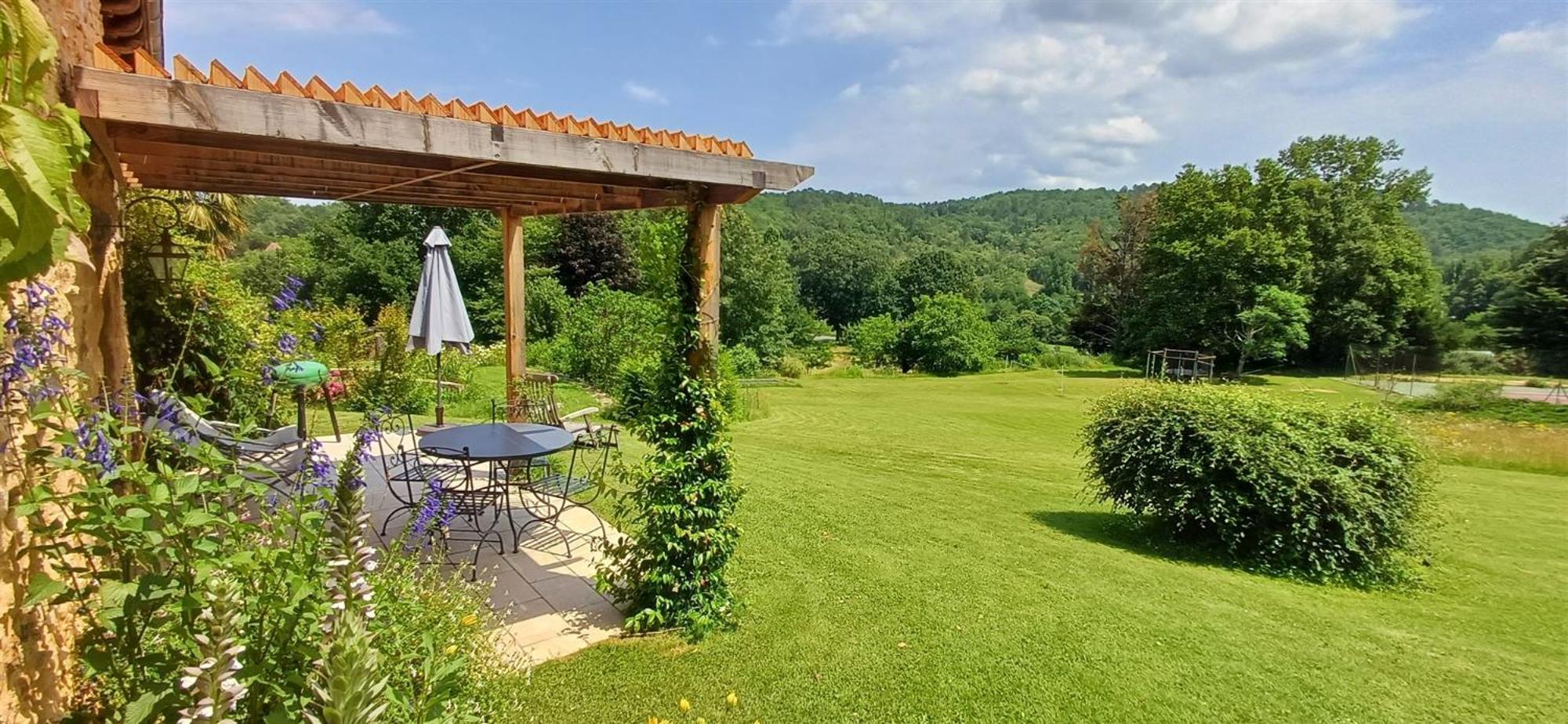 Domaine De Cournet Haut, A 17Th Century Property Set On A Calm, Idyllic Domain With Pool, Tennis, Bikes And More Les Vauries Экстерьер фото
