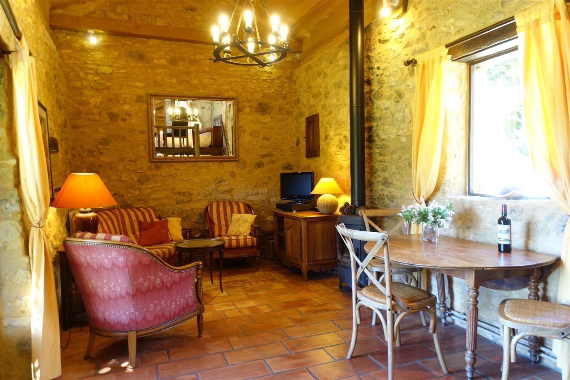 Domaine De Cournet Haut, A 17Th Century Property Set On A Calm, Idyllic Domain With Pool, Tennis, Bikes And More Les Vauries Номер фото