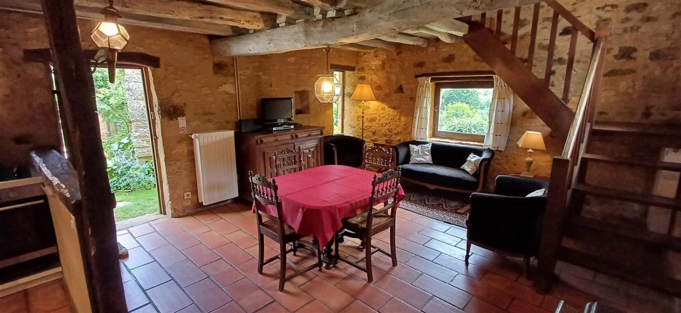 Domaine De Cournet Haut, A 17Th Century Property Set On A Calm, Idyllic Domain With Pool, Tennis, Bikes And More Les Vauries Экстерьер фото