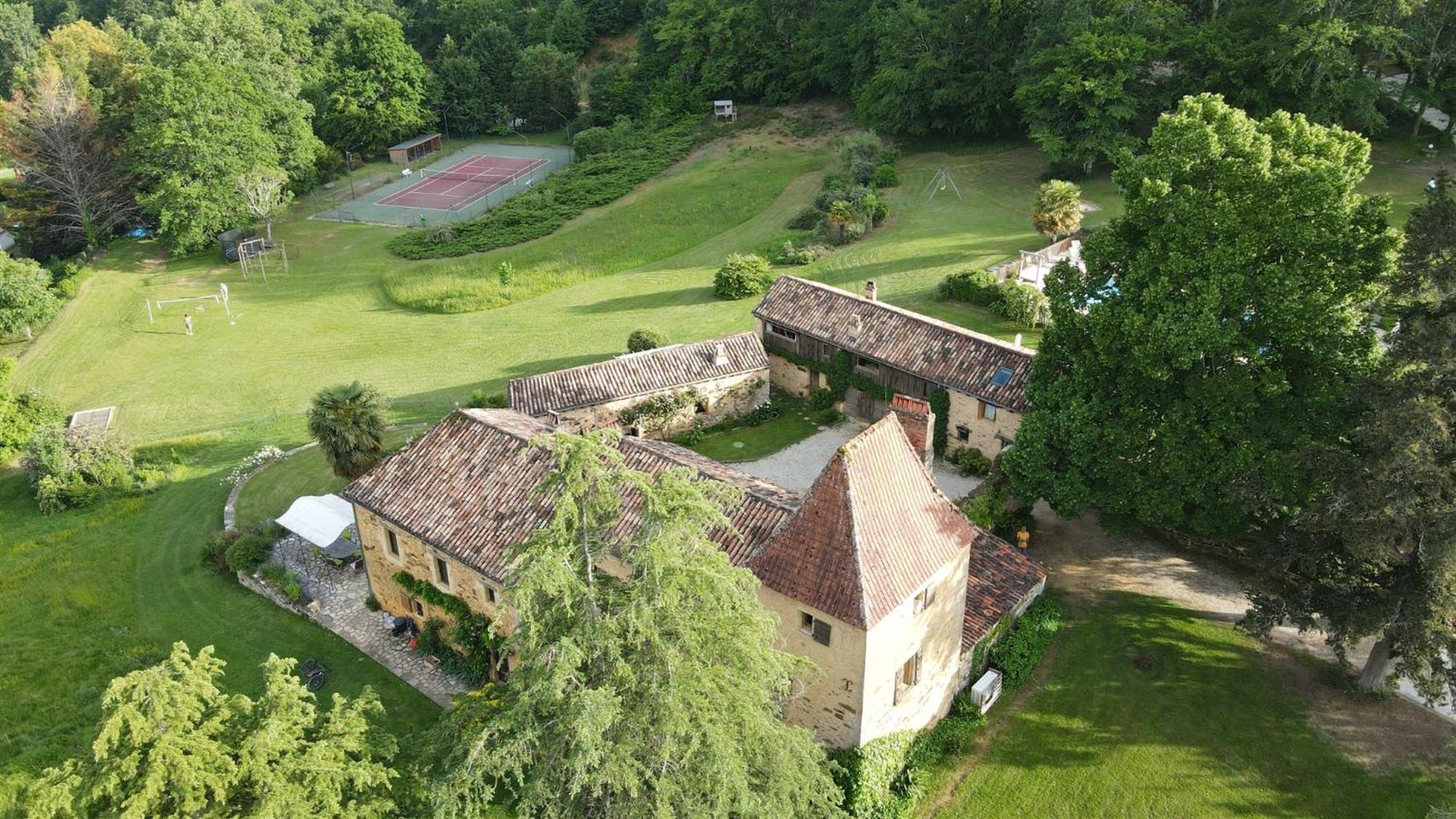 Domaine De Cournet Haut, A 17Th Century Property Set On A Calm, Idyllic Domain With Pool, Tennis, Bikes And More Les Vauries Экстерьер фото