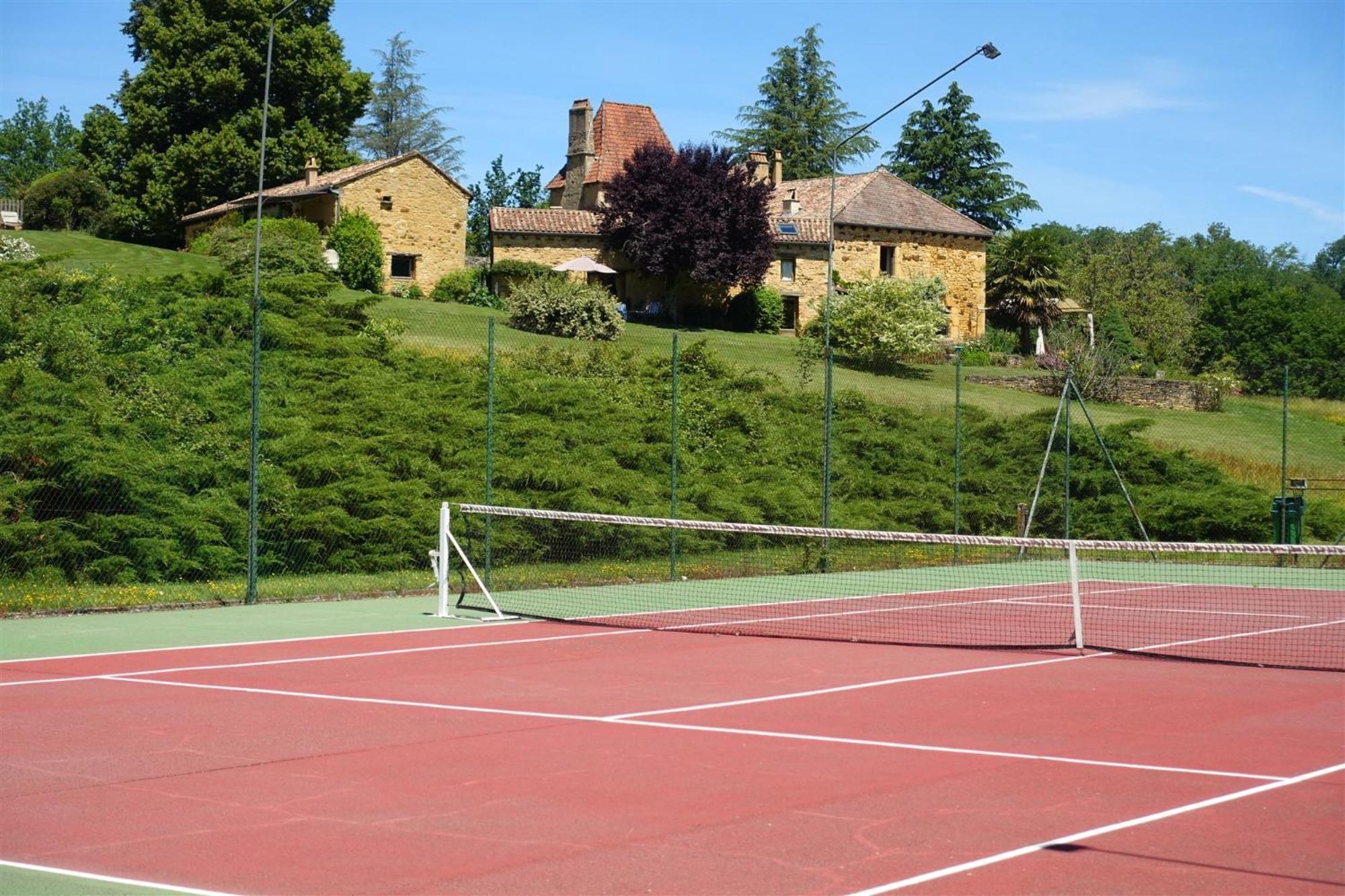 Domaine De Cournet Haut, A 17Th Century Property Set On A Calm, Idyllic Domain With Pool, Tennis, Bikes And More Les Vauries Экстерьер фото