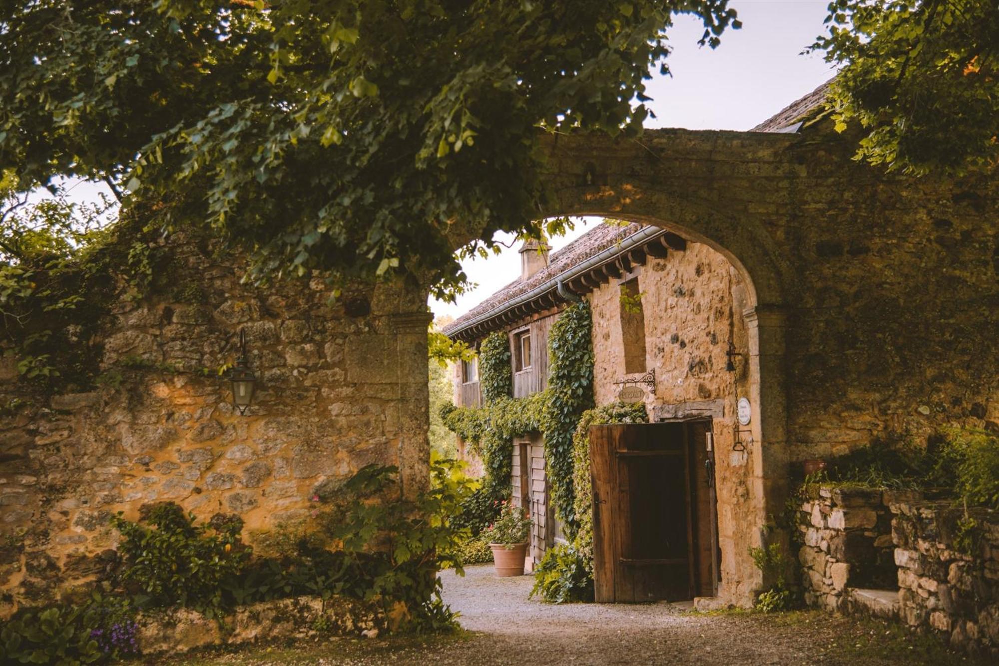 Domaine De Cournet Haut, A 17Th Century Property Set On A Calm, Idyllic Domain With Pool, Tennis, Bikes And More Les Vauries Экстерьер фото
