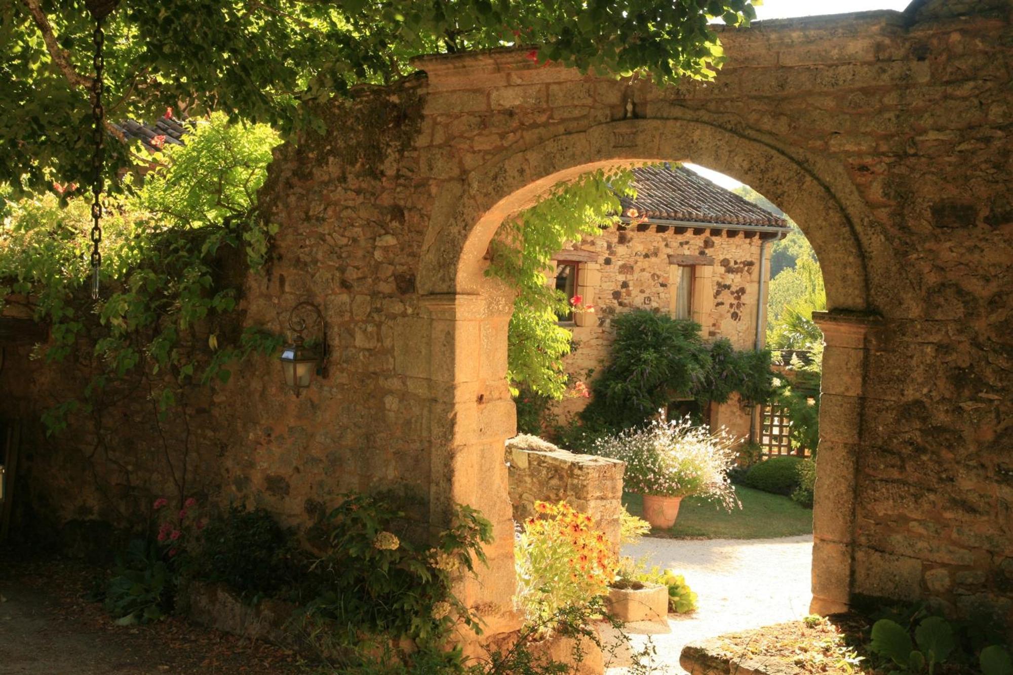 Domaine De Cournet Haut, A 17Th Century Property Set On A Calm, Idyllic Domain With Pool, Tennis, Bikes And More Les Vauries Экстерьер фото